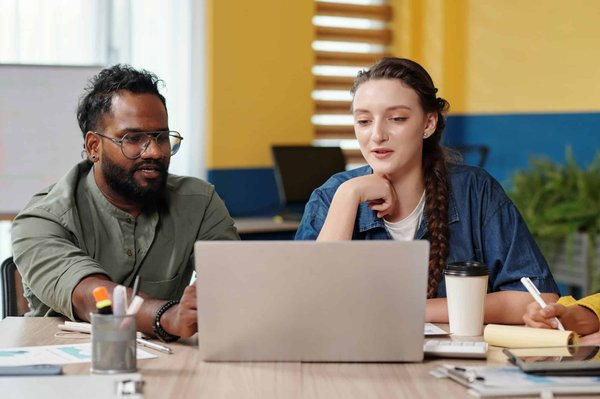 Démarrer un business en ligne : les conseils pour réussir sereinement